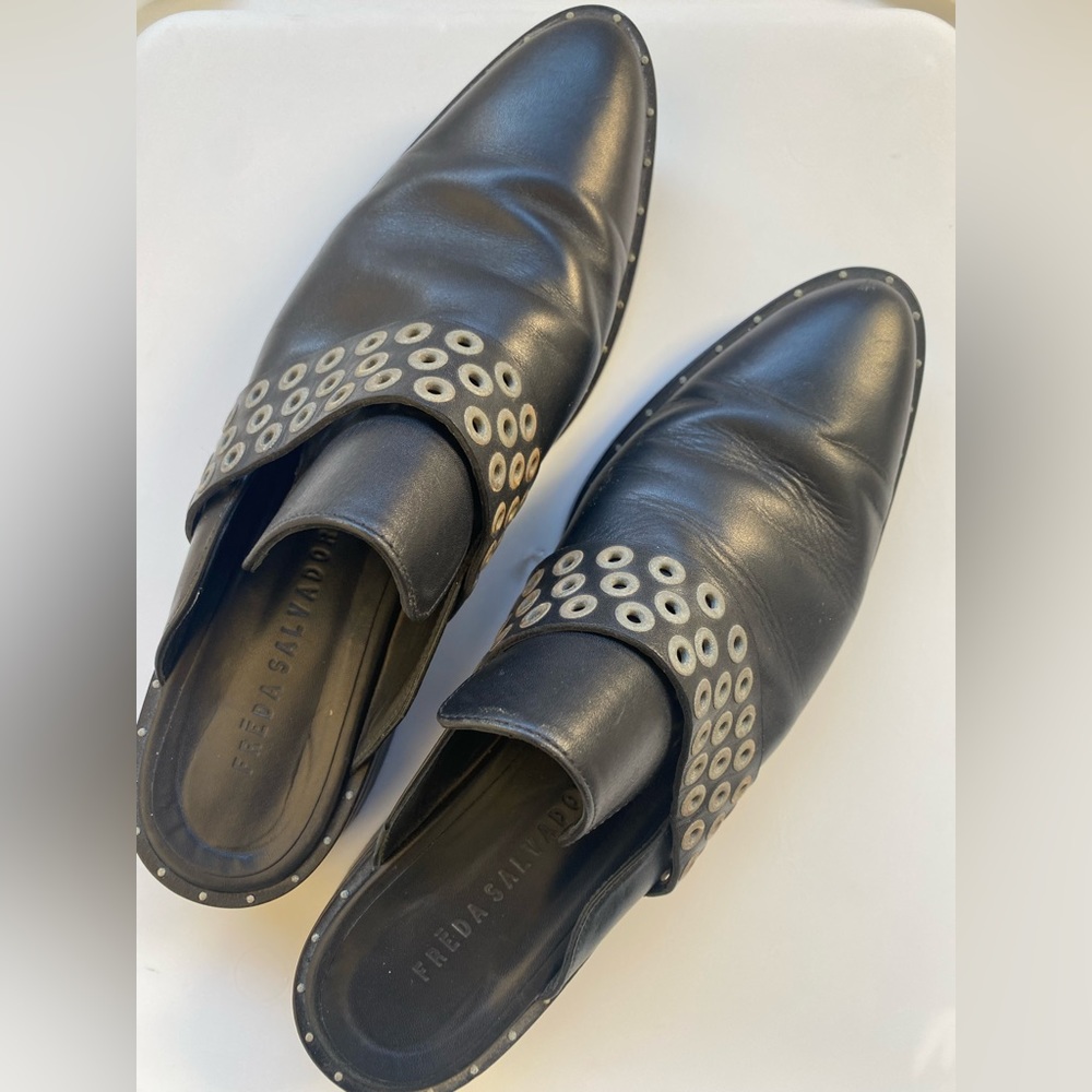 Freda Salvador Shoes - KEEN LEATHER MULE IN BLACK CALF/ GROMMETS